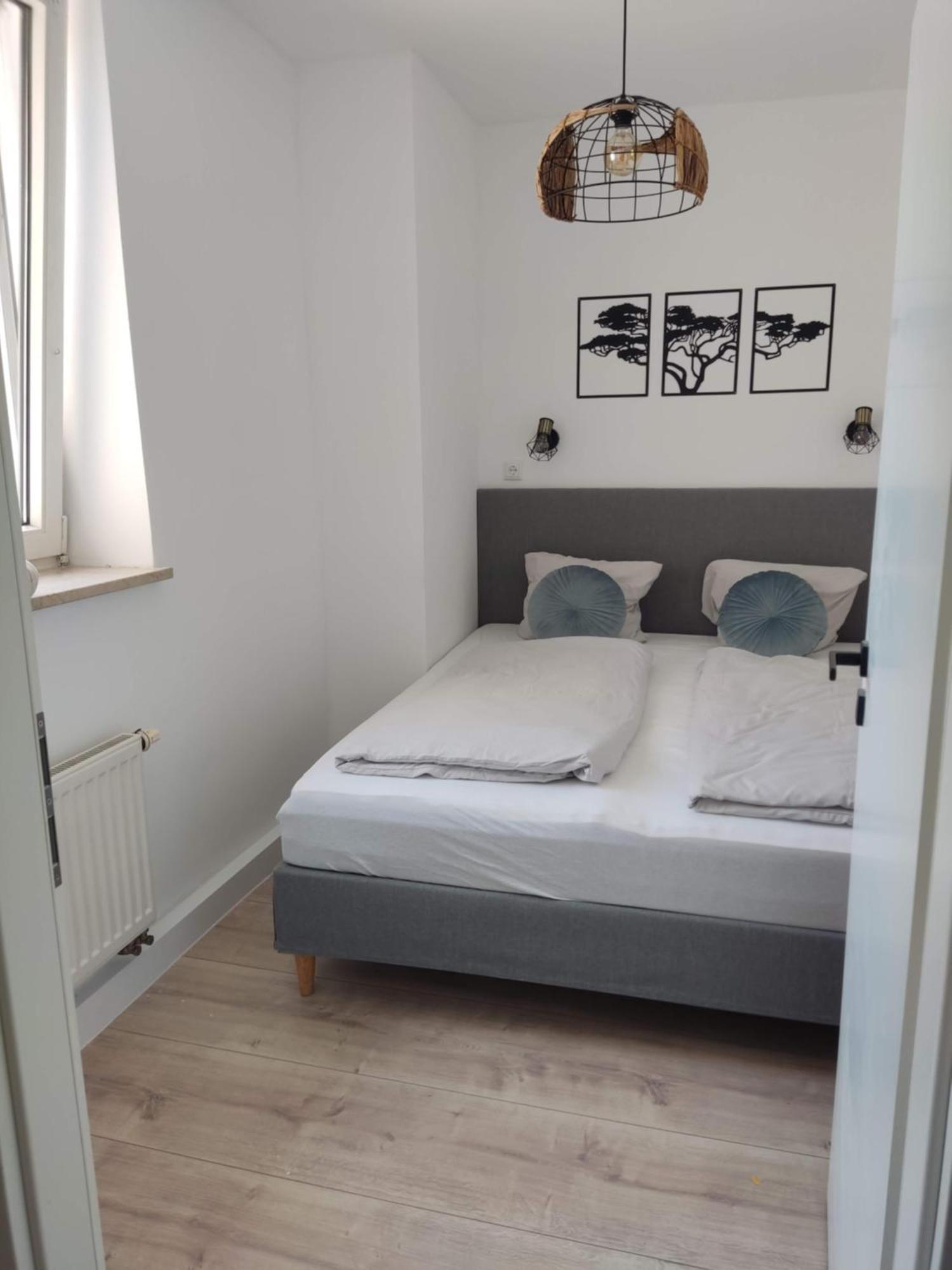 Ferienwohnung Enzian - Naehe Kapellplatz - Oeffentlicher Parkplatz - Aufzug Altötting Dış mekan fotoğraf