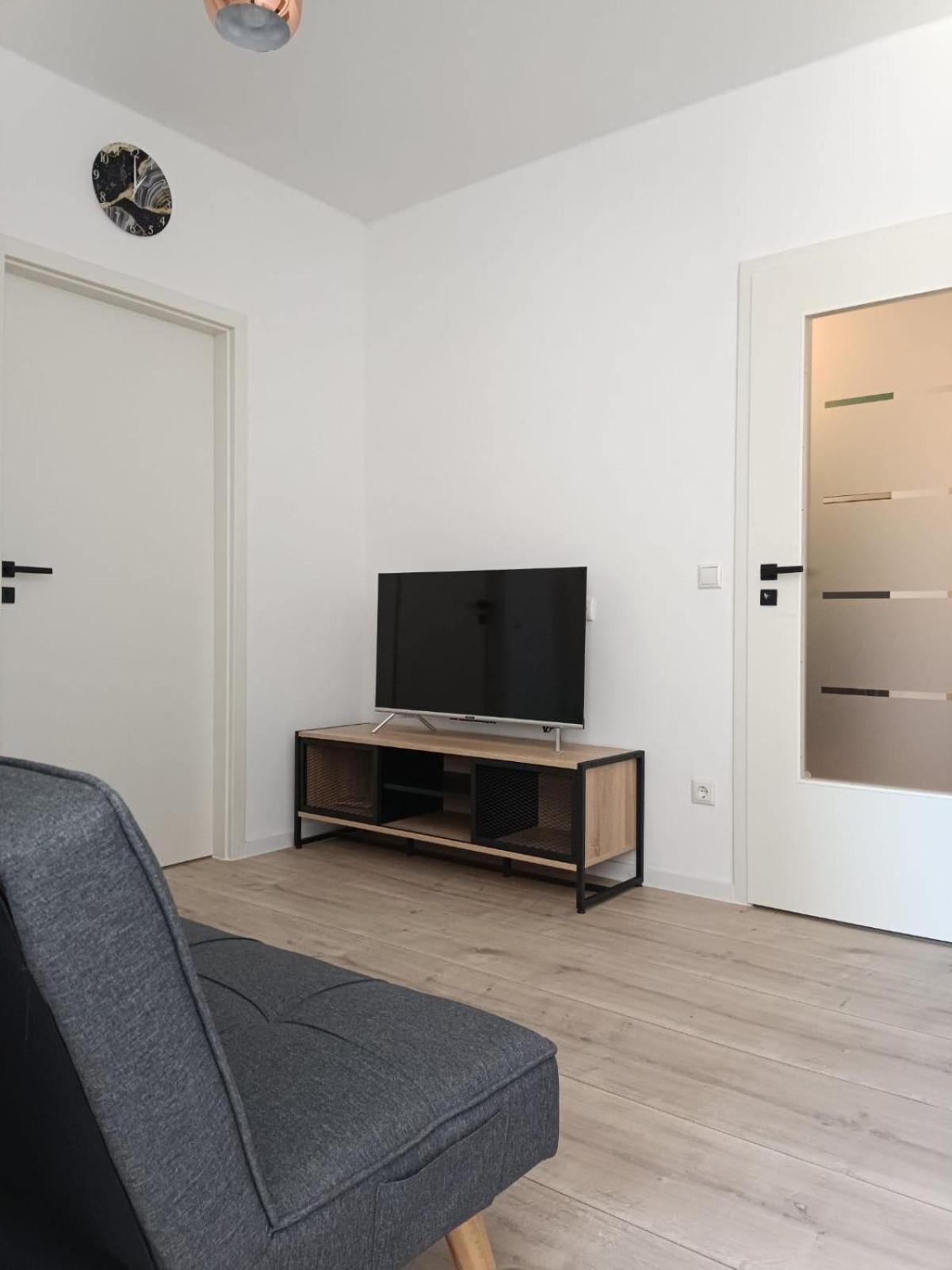 Ferienwohnung Enzian - Naehe Kapellplatz - Oeffentlicher Parkplatz - Aufzug Altötting Dış mekan fotoğraf